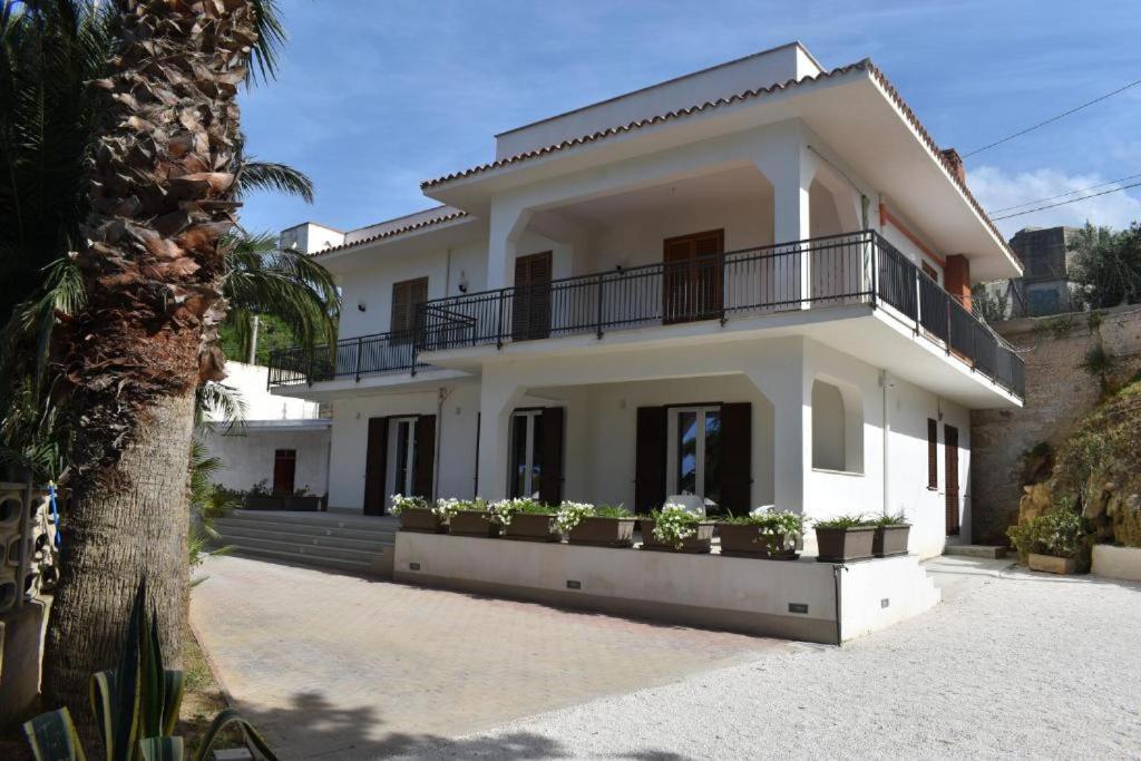 B&B Lastracu Castellammare del Golfo Luaran gambar